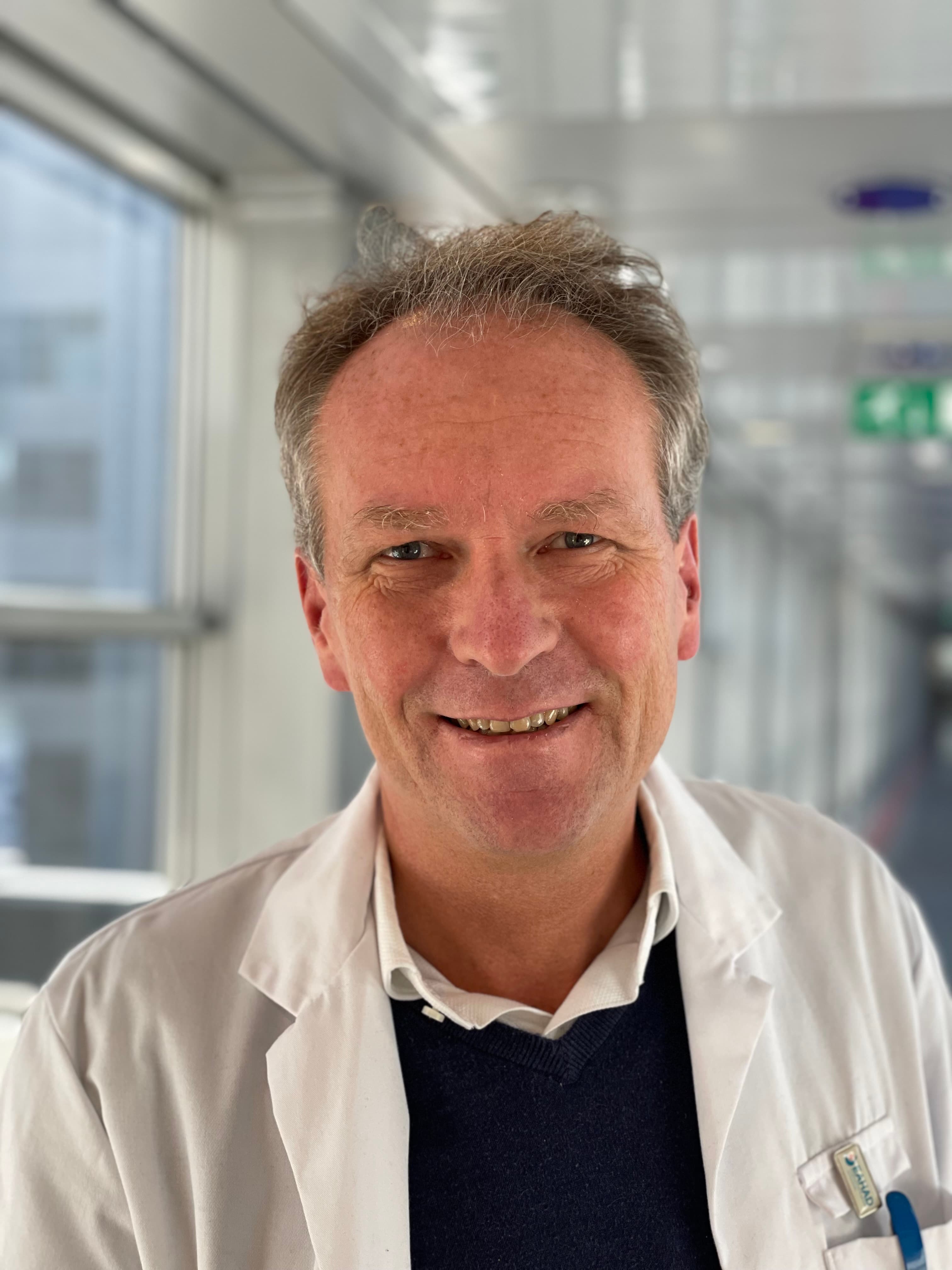Professeur C. Hermans